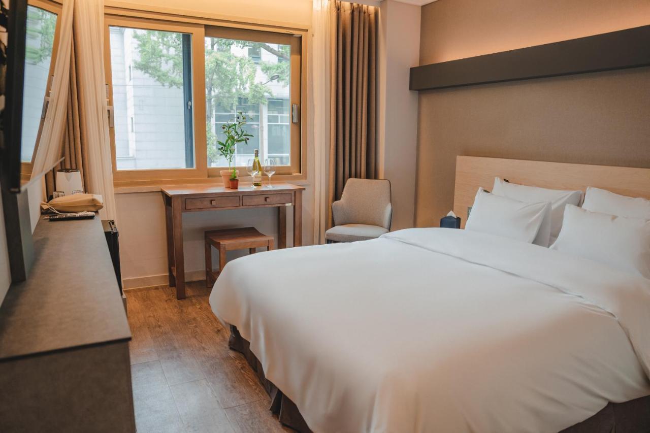 Jeonju Hotel The Vincent Room photo